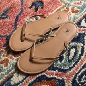 Shade & shore flip flops